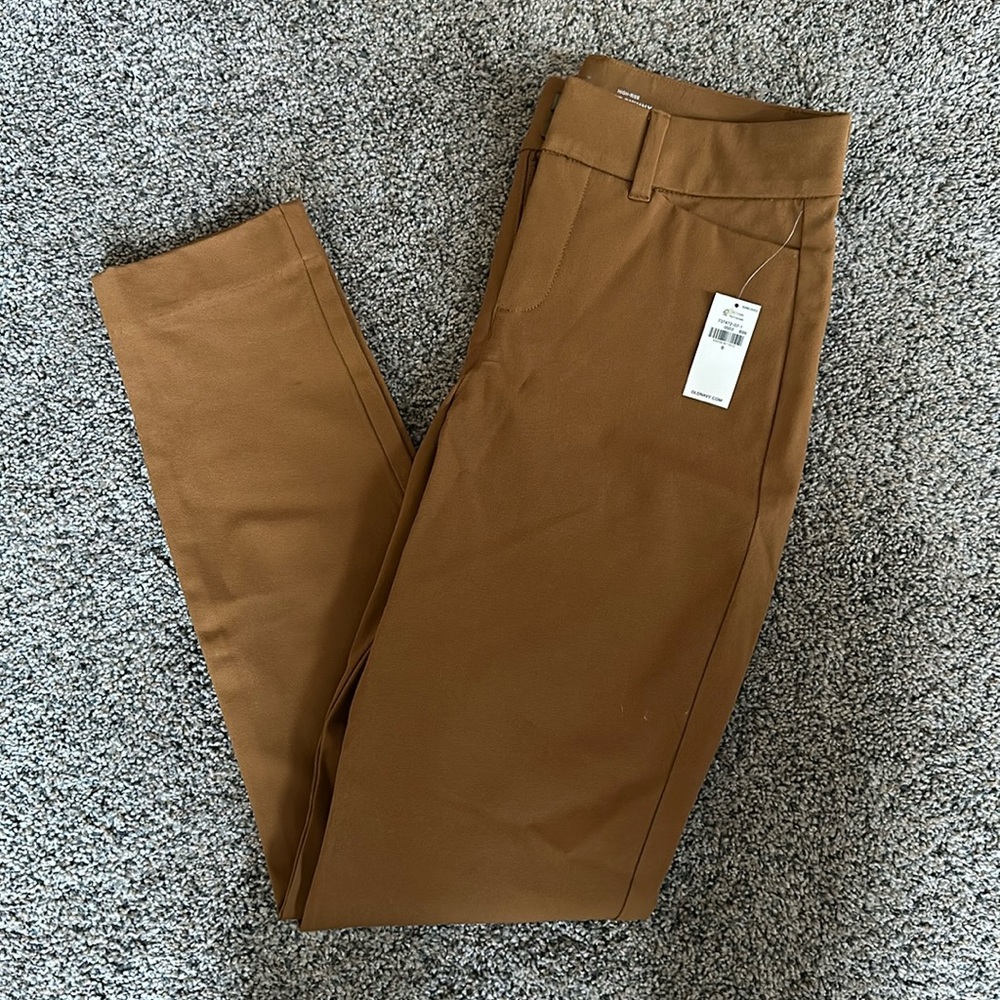 Old Navy High Rise Pixie Skinny Pant